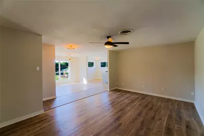 5801 Wedgworth Road, Fort Worth, TX 76133 - Photo 9
