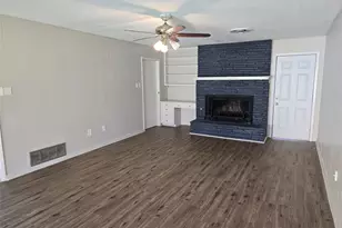 5801 Wedgworth Rd, Fort Worth, TX 76133 - Photo 23