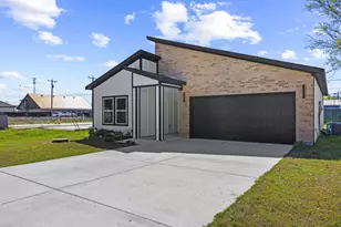 121 Loon Bay Dr, Gun Barrel City, TX 75156 - Photo 1