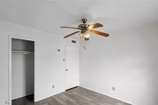 130 Astoria Dr, Cedar Hill, TX 75104 - Photo 17