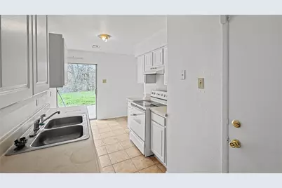 130 Astoria Drive, Cedar Hill, TX 75104 - Photo 9