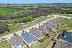 13605 Marys Ridge Rd, Fort Worth, TX 76008 - Photo 3