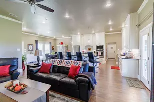 121 County Rd 2571, Alvord, TX 76225 - Photo 9