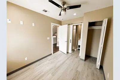 301 E Brockett Street #100, Sherman, TX 75090 - Photo 5