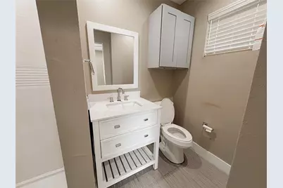 301 E Brockett Street #100, Sherman, TX 75090 - Photo 9