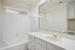 3216 Village Oak Dr, Arlington, TX 76017 - Photo 17