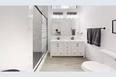 828 Indian Drive, Granbury, TX 76048 - Photo 11