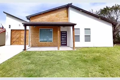 828 Indian Drive, Granbury, TX 76048 - Photo 1