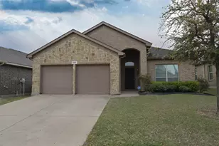 643 Alexander St, Grand Prairie, TX 75051 - Photo 1
