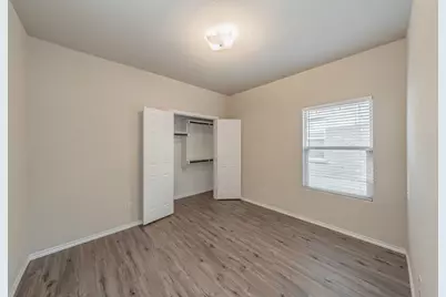 643 Alexander Street, Grand Prairie, TX 75051 - Photo 29