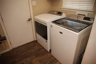 200 Red Oak Creek Drive, Oak Leaf, TX 75154 - Photo 11