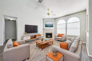 6431 St Leonard Dr, Arlington, TX 76001 - Photo 7