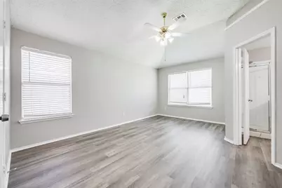 6431 St Leonard Drive, Arlington, TX 76001 - Photo 31