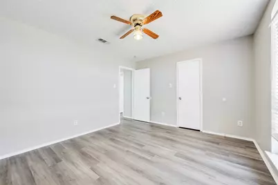 6431 St Leonard Drive, Arlington, TX 76001 - Photo 27