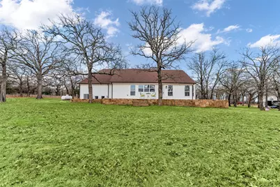 954 Fm 1749, Forestburg, TX 76239 - Photo 33