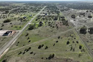 172 Gilmore Ct, Lipan, TX 76462 - Photo 1