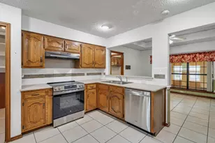 102 Vintage Dr, Waxahachie, TX 75165 - Photo 13