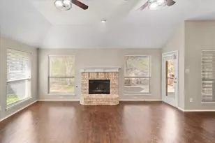 121 Wooded Creek Dr, Red Oak, TX 75154 - Photo 5