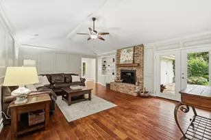 1000 Bert Dr, Arlington, TX 76012 - Photo 3