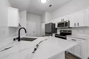 8016 Adcock Ct, Fort Worth, TX 76137 - Photo 9