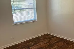 3200 Lake Como Dr, Fort Worth, TX 76107 - Photo 3