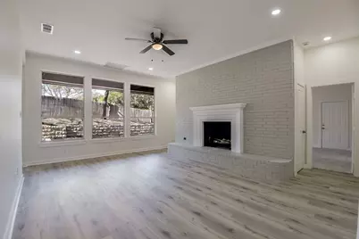 2916 Forestwood Drive, Arlington, TX 76006 - Photo 9