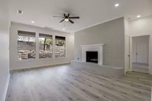 2916 Forestwood Dr, Arlington, TX 76006 - Photo 9