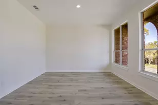 2916 Forestwood Dr, Arlington, TX 76006 - Photo 5