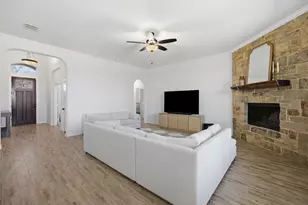 431 Tristin Ln, Waxahachie, TX 75167 - Photo 9