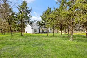 865 Co Rd 4519, Wolfe City, TX 75496 - Photo 7