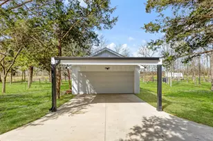 865 Co Rd 4519, Wolfe City, TX 75496 - Photo 9