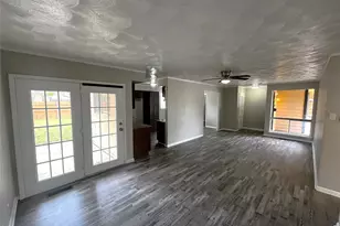 3717 Cranston Ct E, Irving, TX 75062 - Photo 9