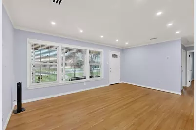 1705 Mariposa Drive, Dallas, TX 75228 - Photo 9