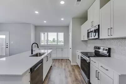 4240 Clovis Court, Midlothian, TX 76065 - Photo 9