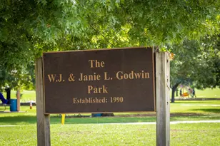 108 Ashlyn Ct, Whitesboro, TX 76273 - Photo 31