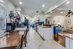 9936 Windlake Cir, Dallas, TX 75238 - Photo 9