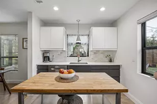 2155 Barberry Dr, Dallas, TX 75211 - Photo 9