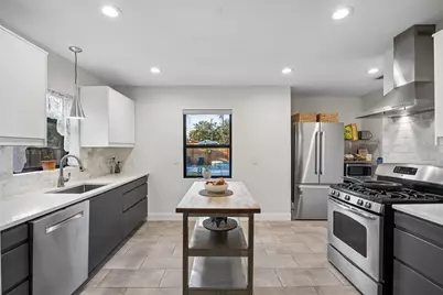 2155 Barberry Drive, Dallas, TX 75211 - Photo 11