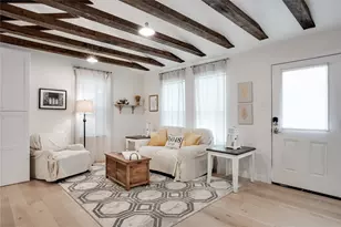 214 S Thrash St, Granbury, TX 76048 - Photo 5