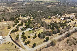 2119 Co Rd 2585, Alvord, TX 76225 - Photo 31