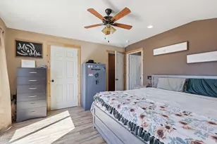 2119 Co Rd 2585, Alvord, TX 76225 - Photo 17