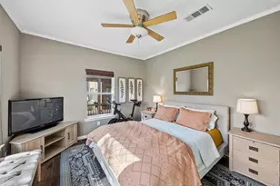 728 N Winnetka Ave, Dallas, TX 75208 - Photo 17