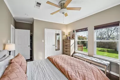 728 N Winnetka Avenue, Dallas, TX 75208 - Photo 17