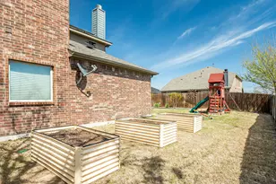 1417 St Johns Dr, Van Alstyne, TX 75495 - Photo 13