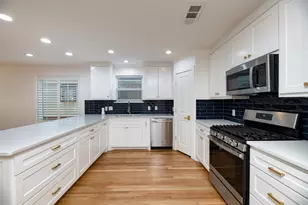 1223 E Waco Ave, Dallas, TX 75216 - Photo 11