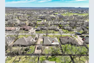 9006 N Longwood Drive, Granbury, TX 76049 - Photo 37