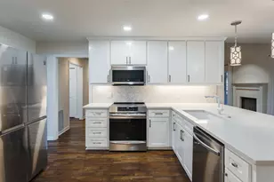 9006 N Longwood Dr, Granbury, TX 76049 - Photo 9