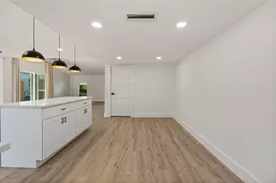 8617 Baumgarten Dr, Dallas, TX 75228 - Photo 19