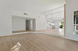 8617 Baumgarten Dr, Dallas, TX 75228 - Photo 27