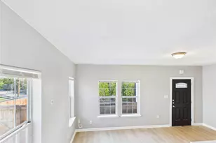 823 Havendon Cir, Dallas, TX 75203 - Photo 11